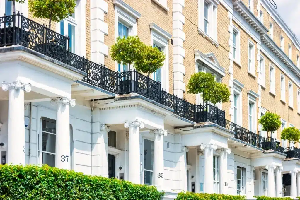 Capital Gains Tax on UK Property: A Guide for U.S. Expats