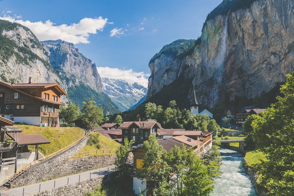 The Expat’s Guide to IRS Form 8938 and FATCA Reporting 