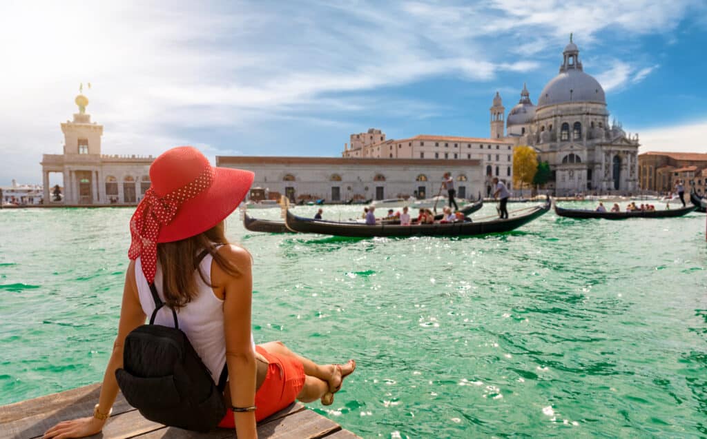 How to Move to Italy from the US