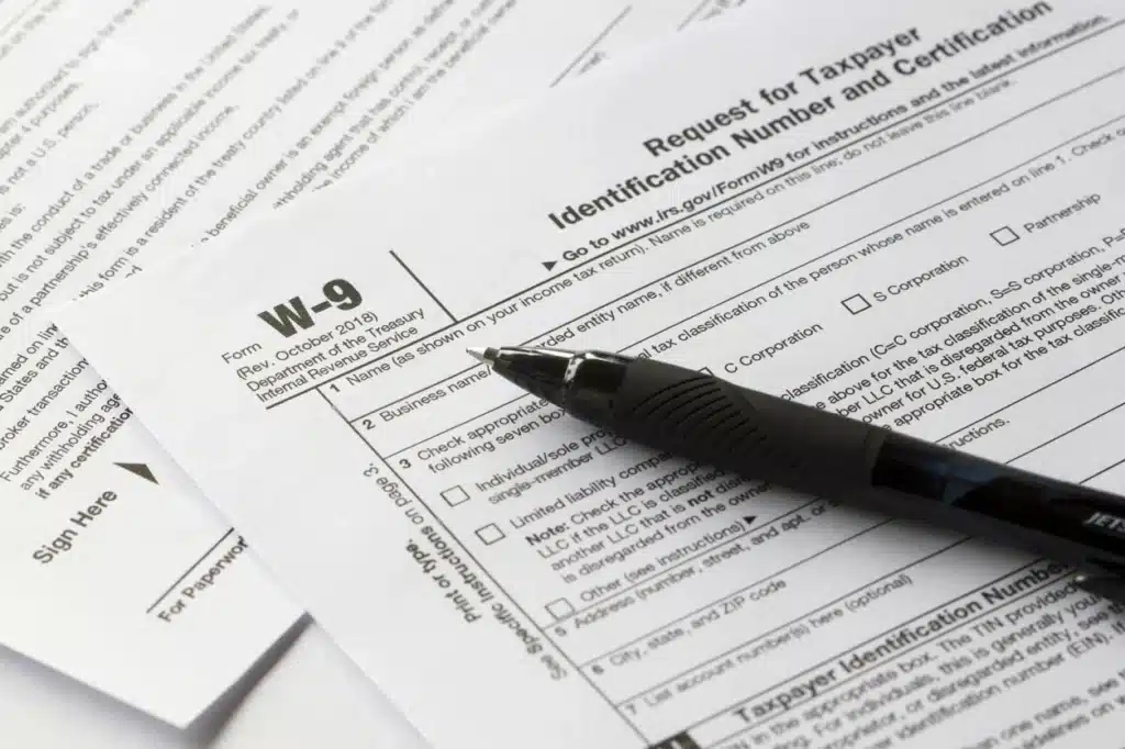 W-8 vs. W-9 for Expats Explained: Which Tax Form to Use From Abroad