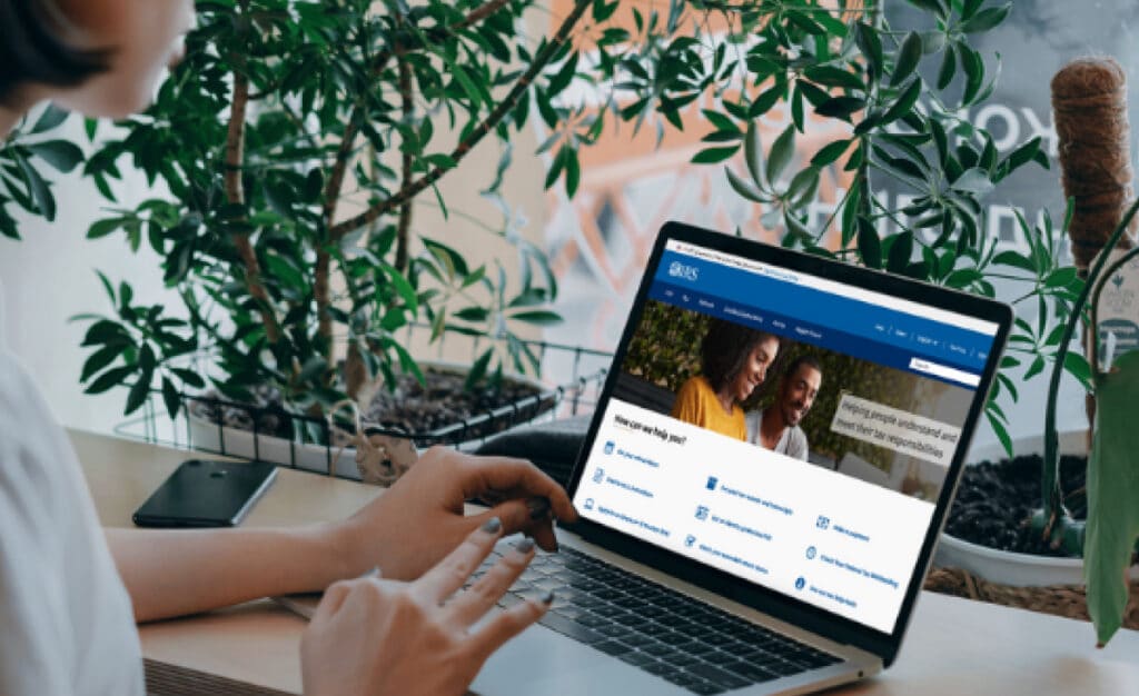 IRS E-File Shutdown 2025: Dates, Deadlines, and What’s Different This Year